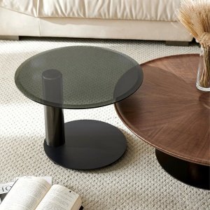 Set de mese de cafea Pureview din lemn de nuc și oțel galvanizat, cu design modern și finisaje premium. Eleganță naturală și str