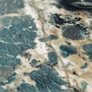 Masă Marolli cu blat din ardezie și cadru din oțel inoxidabil – Homedit