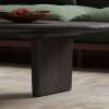 Măsuță de cafea Timber din lemn de stejar roșu – design natural, disponibilă pe Homedit