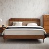 Pat din lemn masiv Geobed – design geometric sculptat, stil atemporal | Homedit