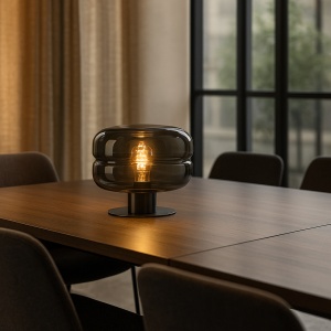 Lampă Zona din sticlă și metal – design modern și rafinat| Homedit