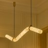 Pendul Linear Astra – corp de iluminat suspendat din piatră naturală și piele