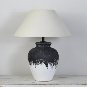 Lampa de masă Crown din ceramică cu abajur textil | Homedit