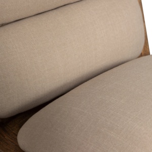 Fotoliu Dorcas din lemn masiv de salcâm și material bouclé – Design modern și elegant | Homedit