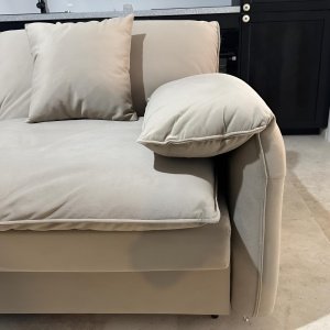 Canapea extensibilă Helsinki din catifea antipată – design premium, confort și eleganță